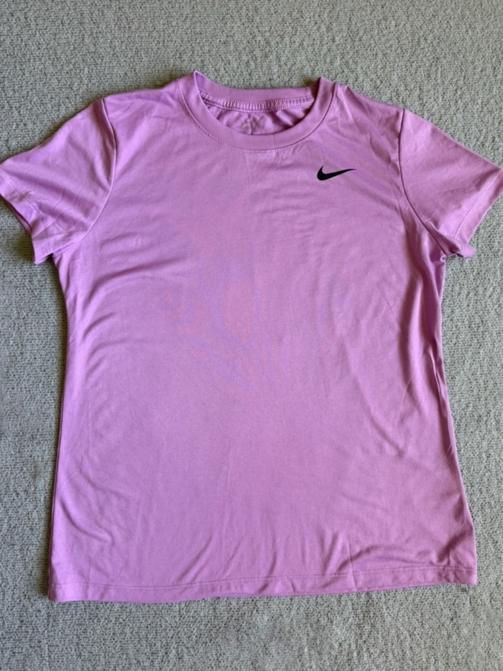 Nike Dri-FIT Women's T-Shirt Large Light Purple Short Sleeve Black Swoosh